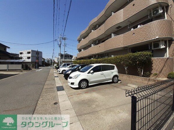 ラフィネ庄内緑地公園の物件内観写真